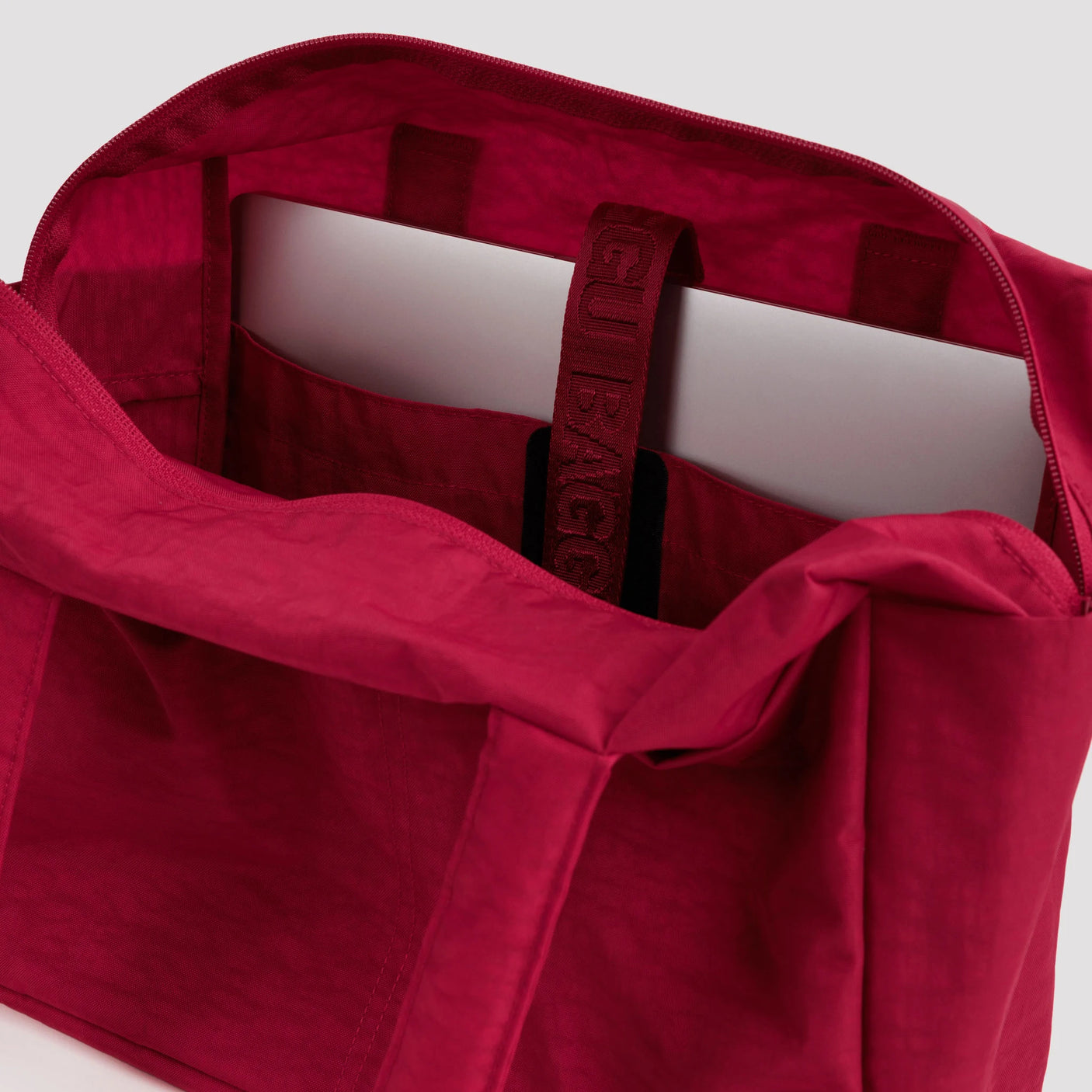 Baggu Everyday Cloud Bag - Cherry