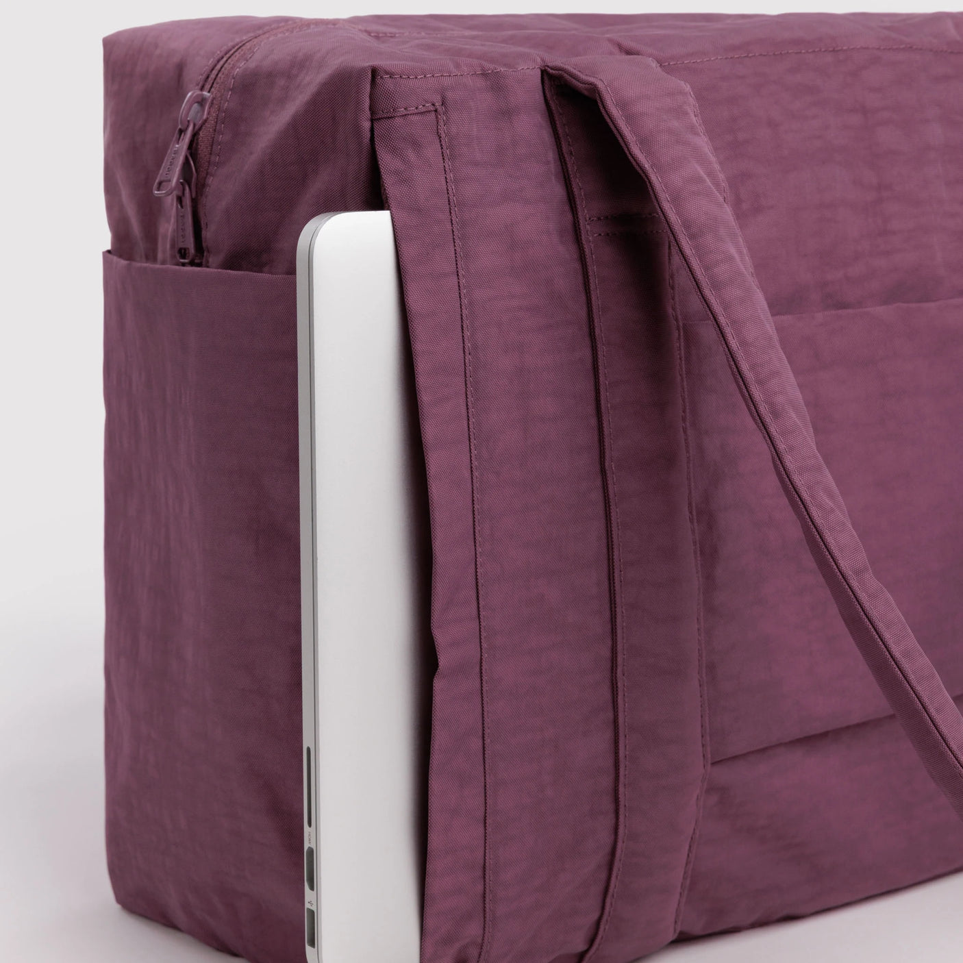 Baggu Small Cloud Carry-on - Wild Plum