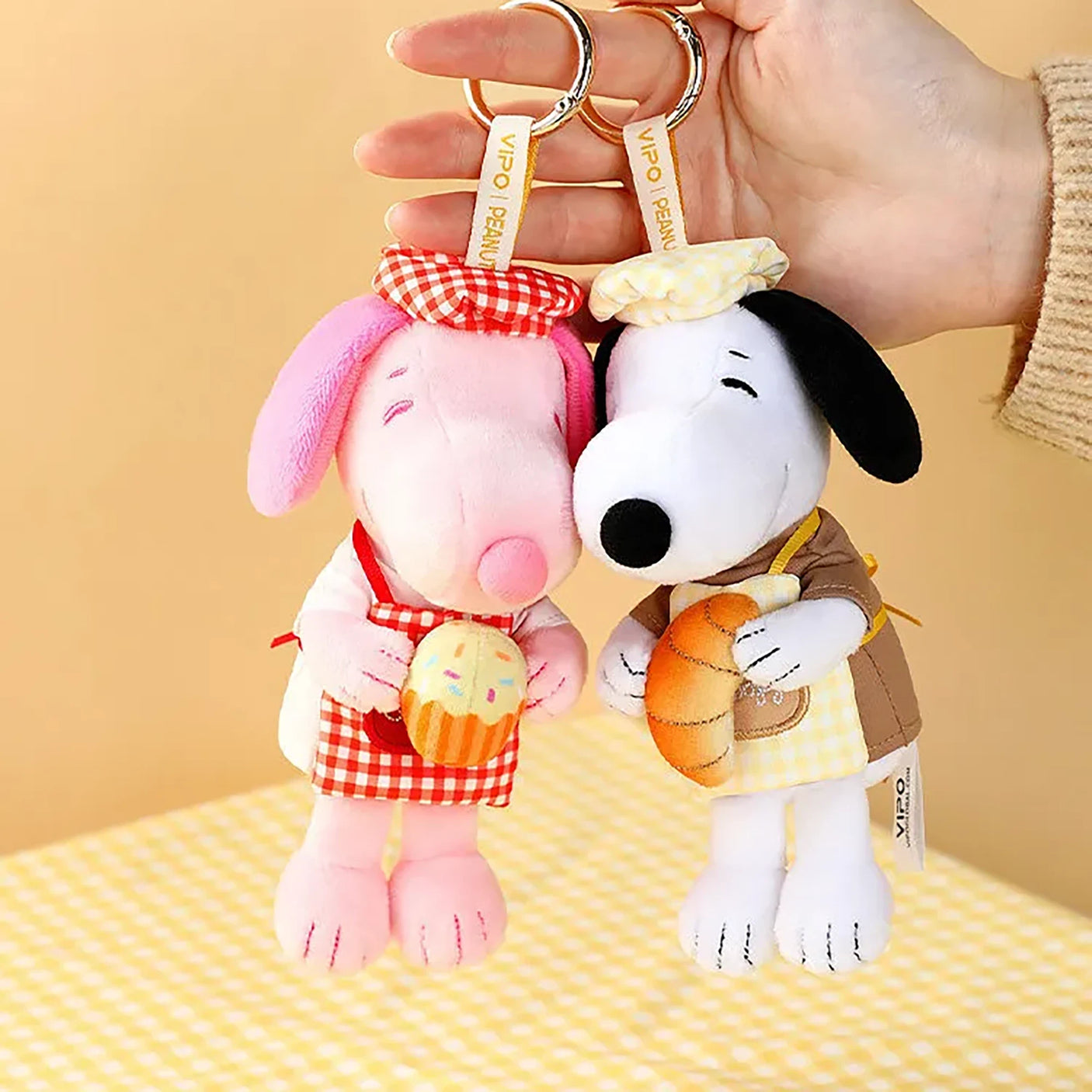 VIPO x Peanuts Bakery Plush Keychain - Blind Box