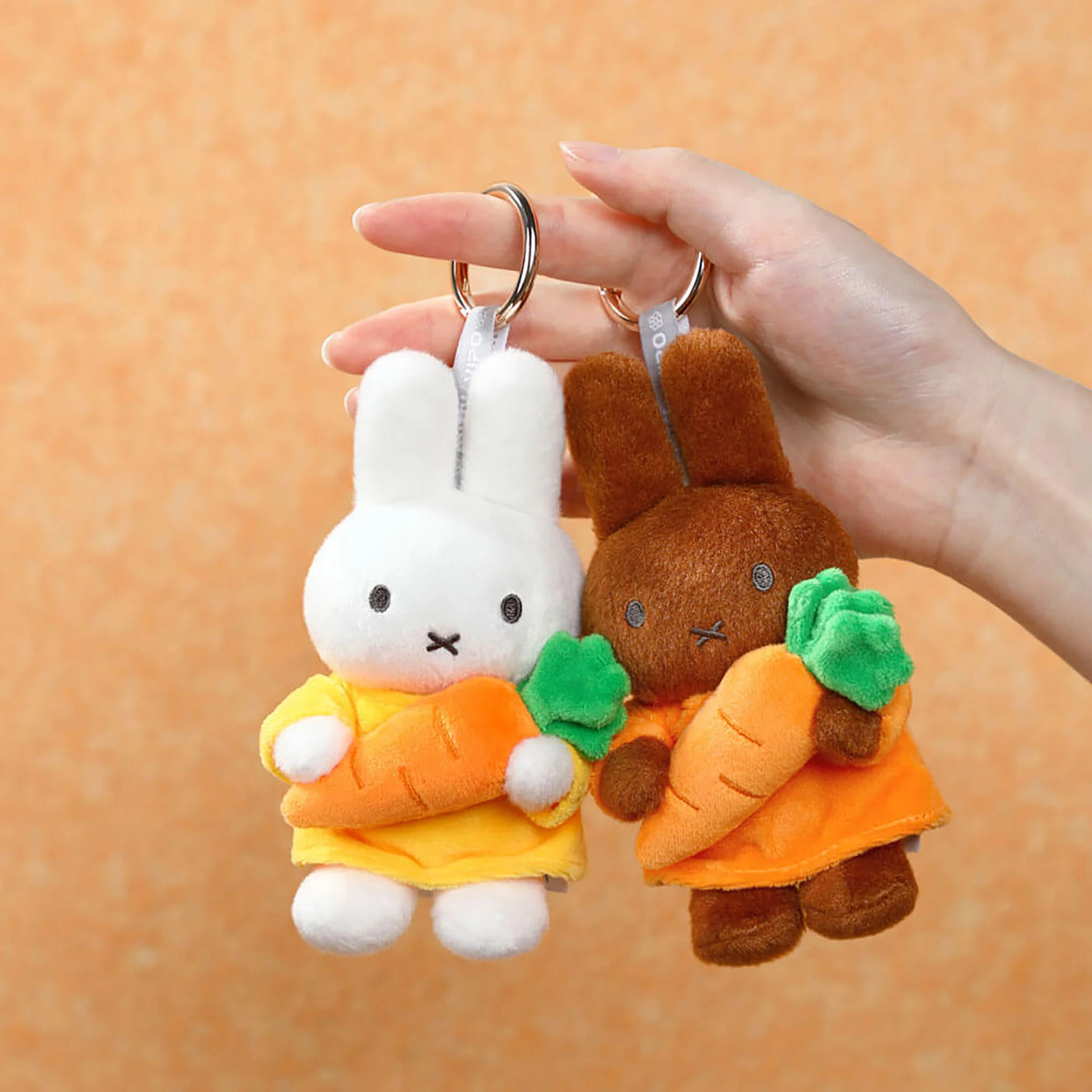 VIPO x Miffy Hug Series - Melanie Plush Pendant