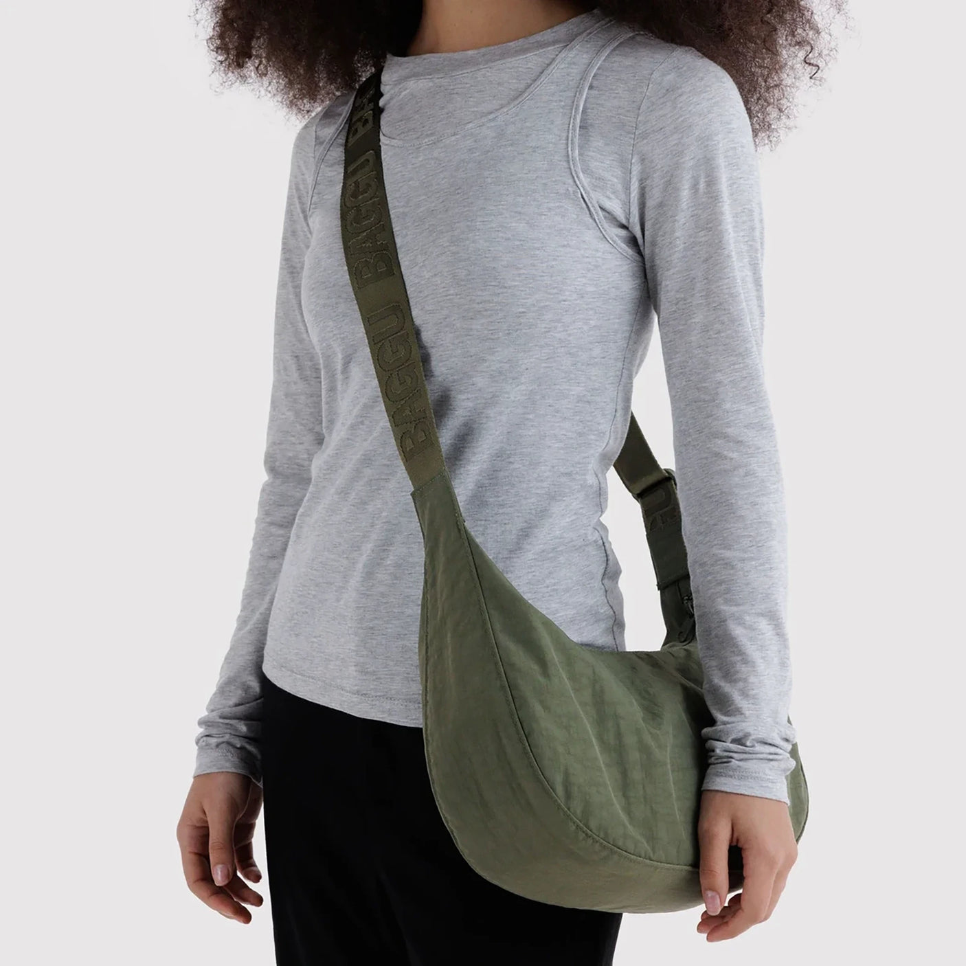 Baggu Medium Nylon Crescent Bag - Caper