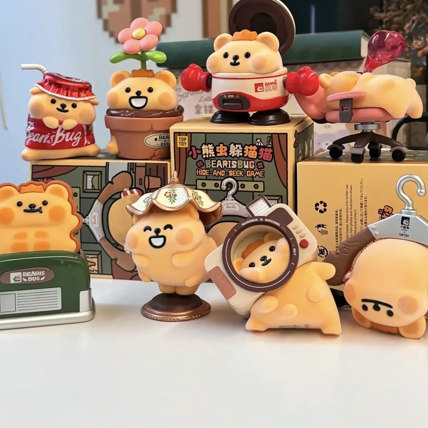 Bearisbug Hide & Seek blind box game set with bear character figures and box