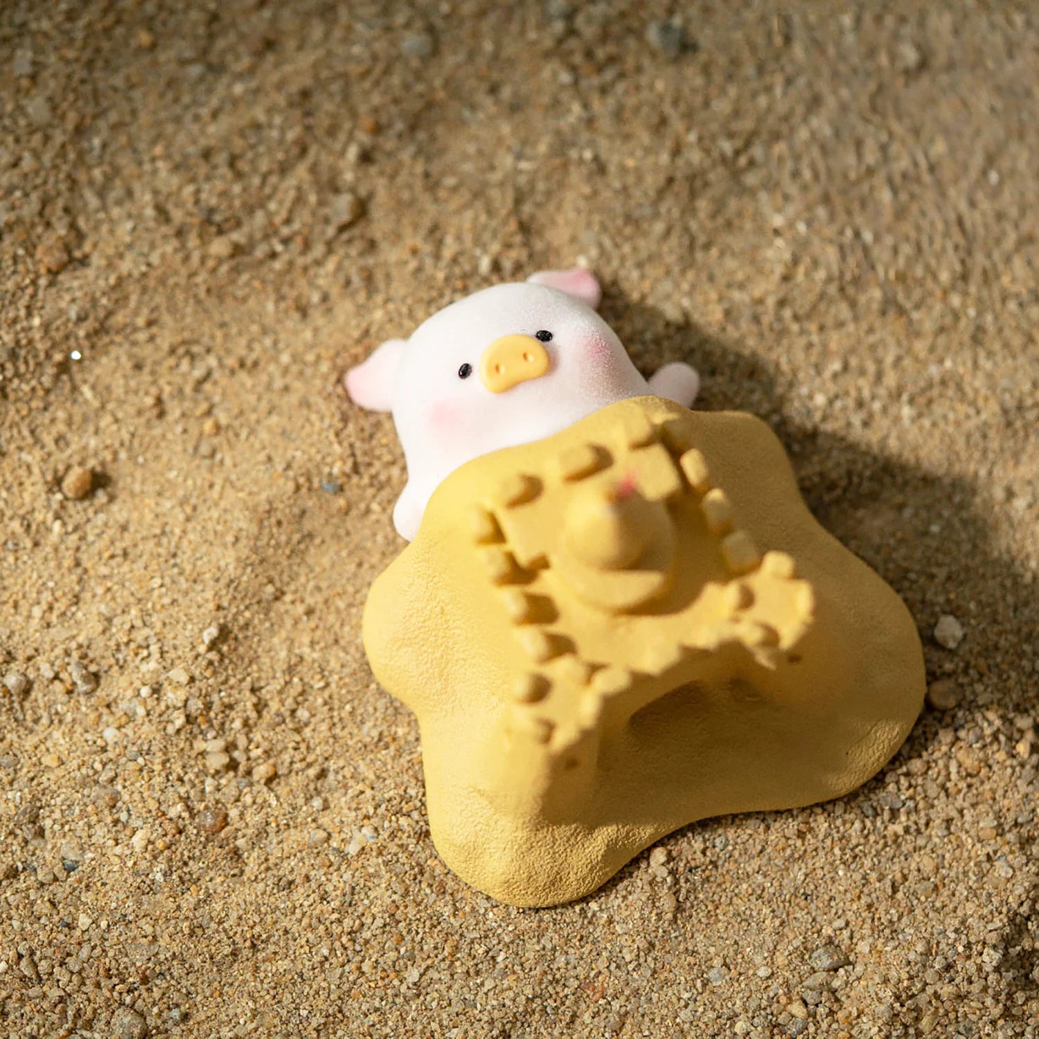 LuLu The Piggy - Beach Party  Blind Box