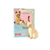 The Geometric Cats Blind Box by Yell includes a geometric cat figurine alongside its packaging, which is adorned with an illustrated cat and Japanese text. Ideal for cat enthusiasts seeking a distinctive piece for their collection, this item is part of a blind box series, offering an exciting surprise with each purchase.