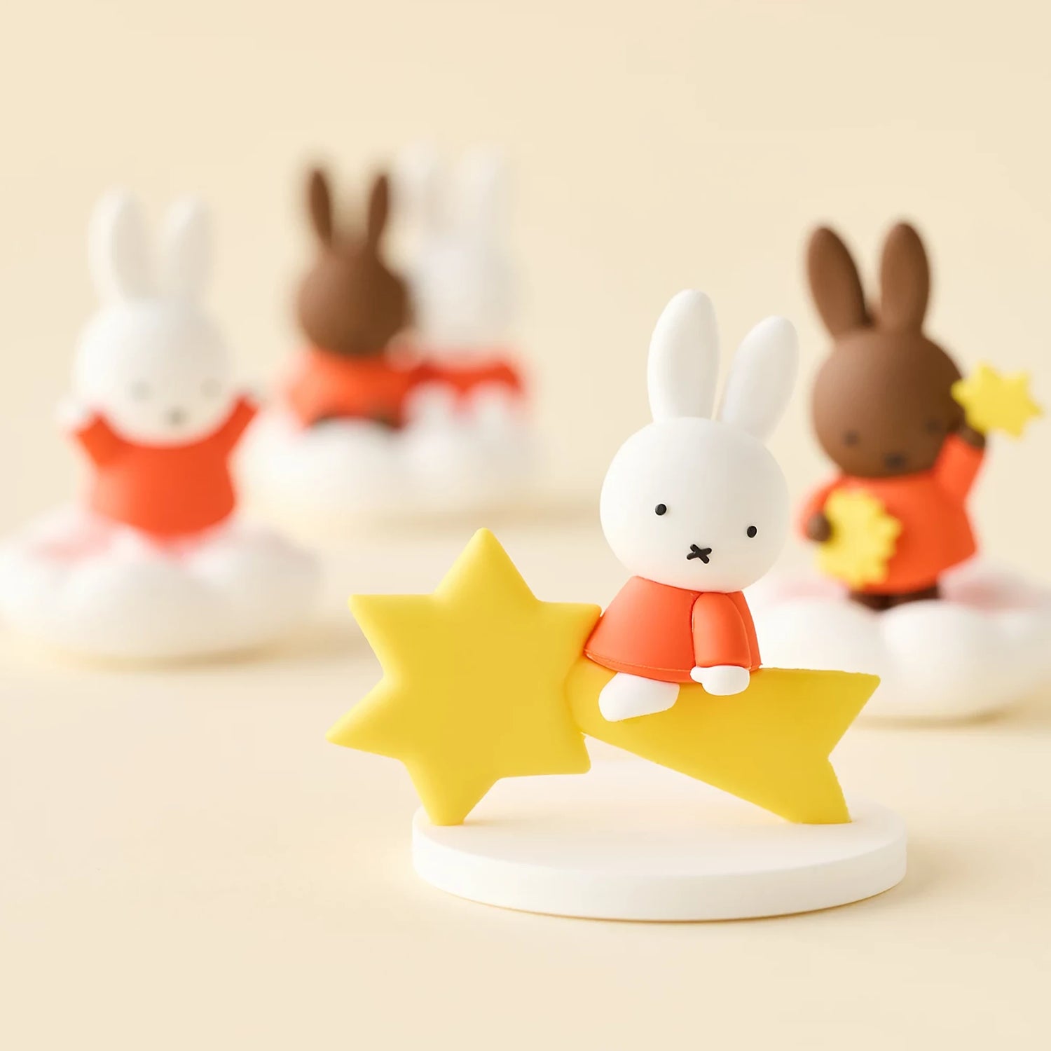 Smoko x Miffy & Melanie in the Sky Blind Box Figure