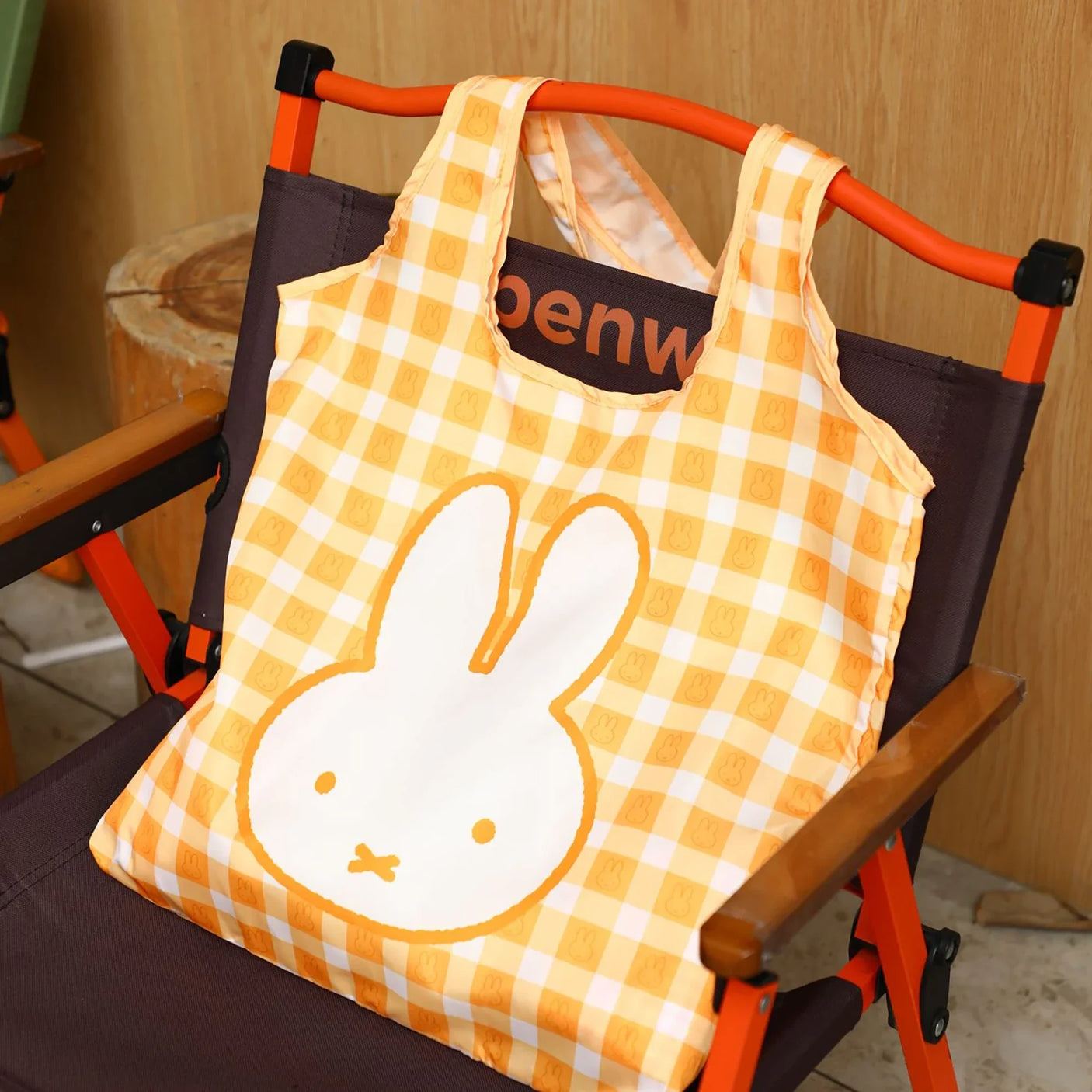VIPO x Miffy 2-in-1 Tote Bag & Keychain Blind Box