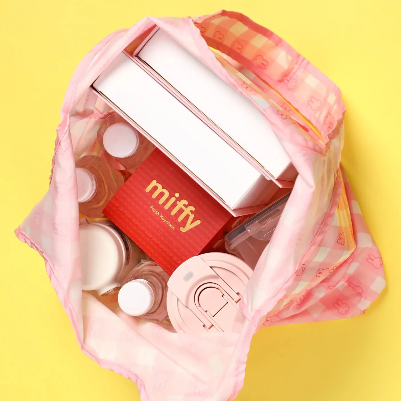VIPO x Miffy 2-in-1 Tote Bag & Keychain Blind Box
