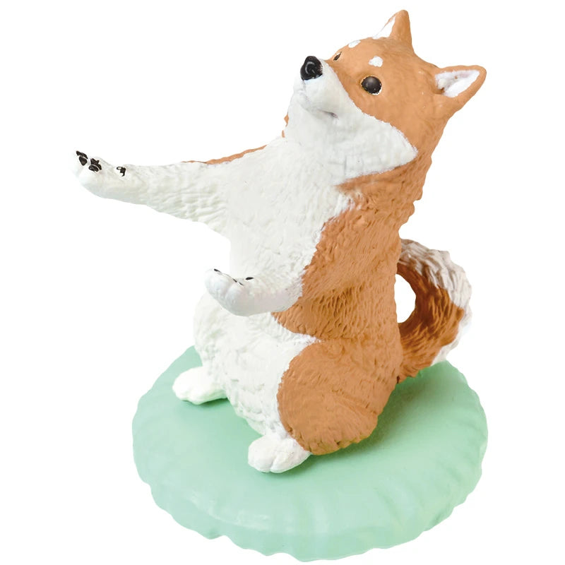 A delightful collectible from Yell, the Pen Holding Dogs Blind Box features a dog figurine standing upright on a green base with its front legs lifted in an inviting pose. Ideal for fans of dog-themed blind boxes.